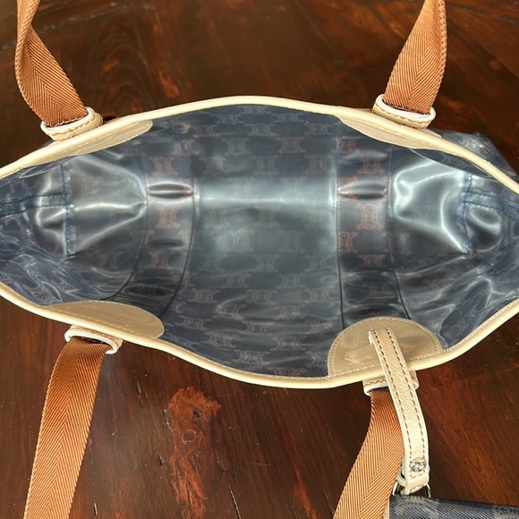 Celine Clear PVC Shoulder Tote Blue Pattern Brown Nylon Handle Zip Pouch Unisex - Picture 8 of 15